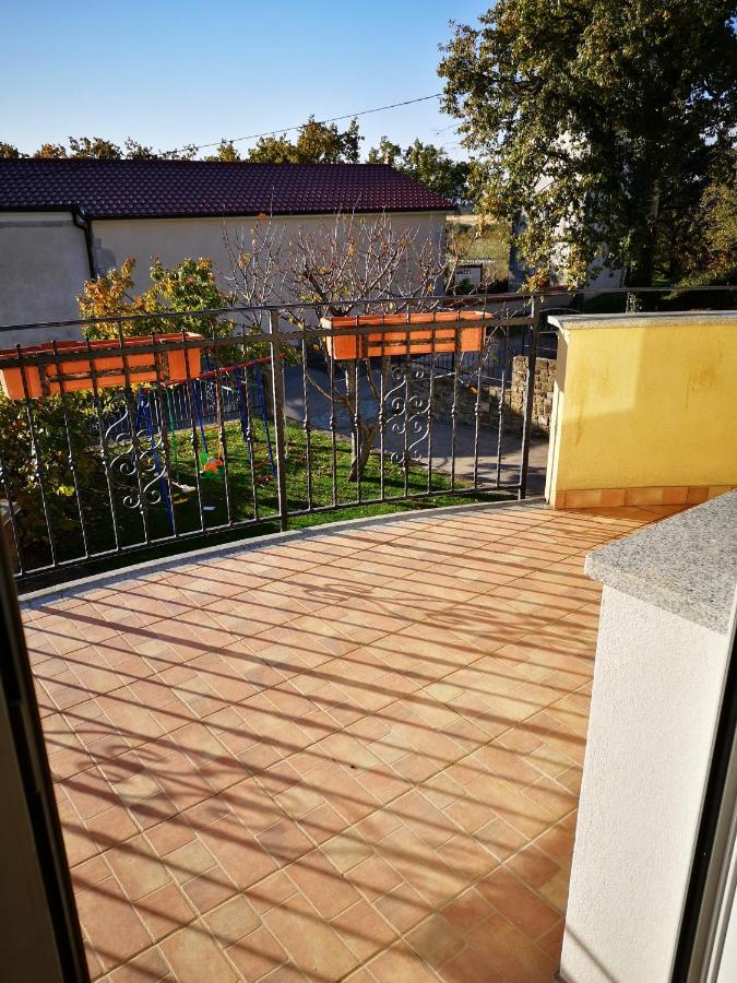 Apartma Apollonio Črni Kal 外观 照片